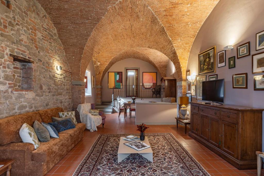 Borgo 1 bedroom with terrace2